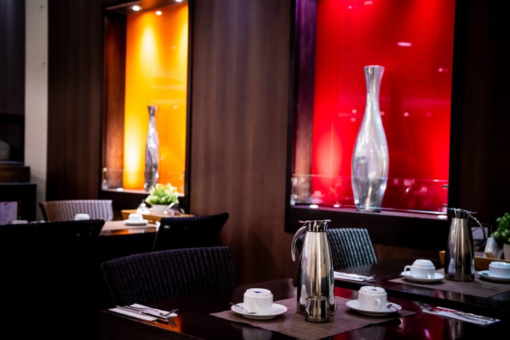 6 TOBIAS FASSBINDER TOB5933