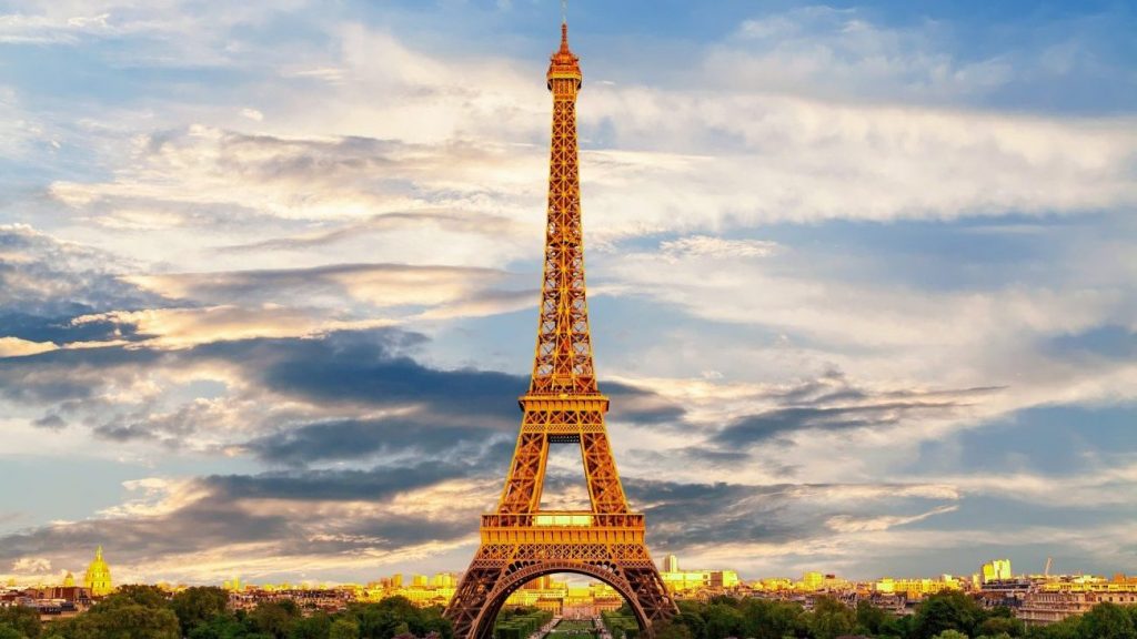 paris 1 eiffel tower 3349075 1920 e1655295726512