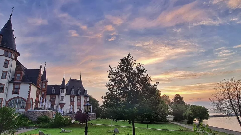 Schlosshotel Klink Aussen
