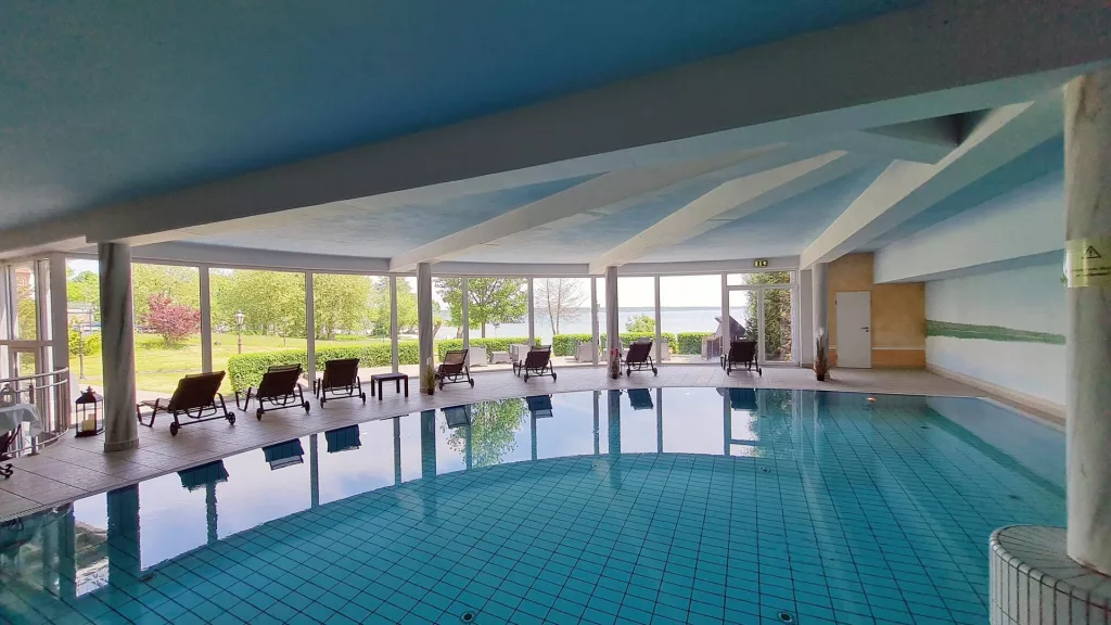 Schlosshotel Klink Innenpool